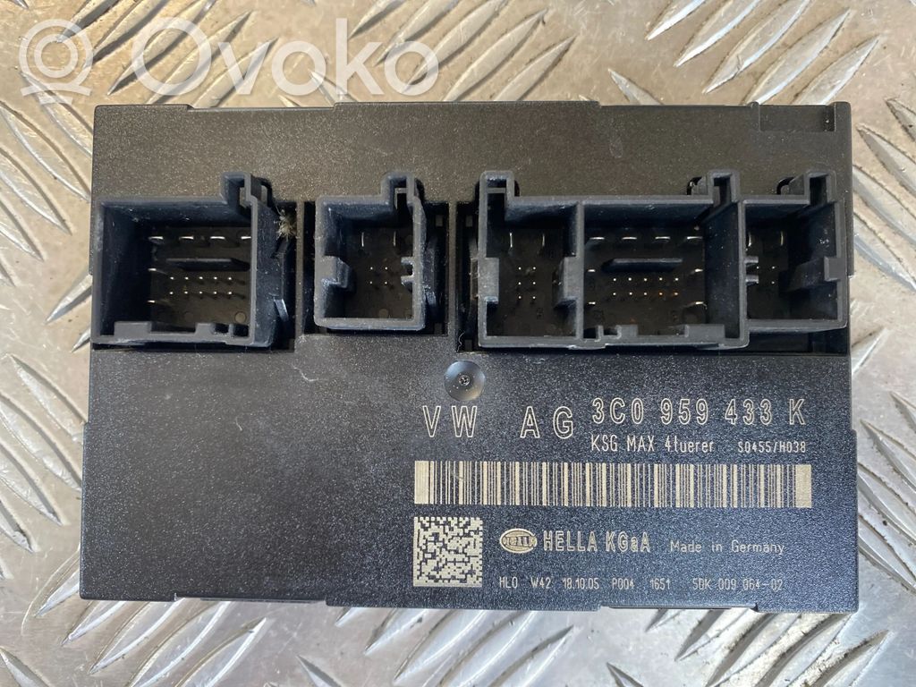 Volkswagen PASSAT B6 Module confort 