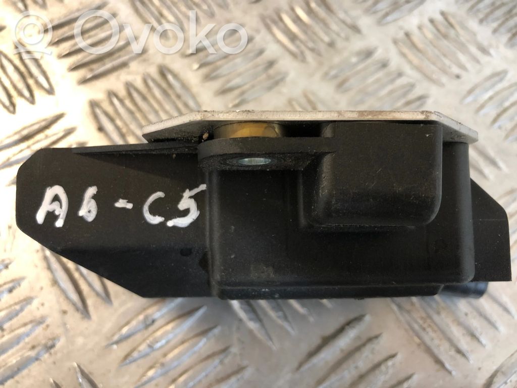 Audi A6 S6 C5 4B ESP Drehratensensor Querbeschleunigungssensor 