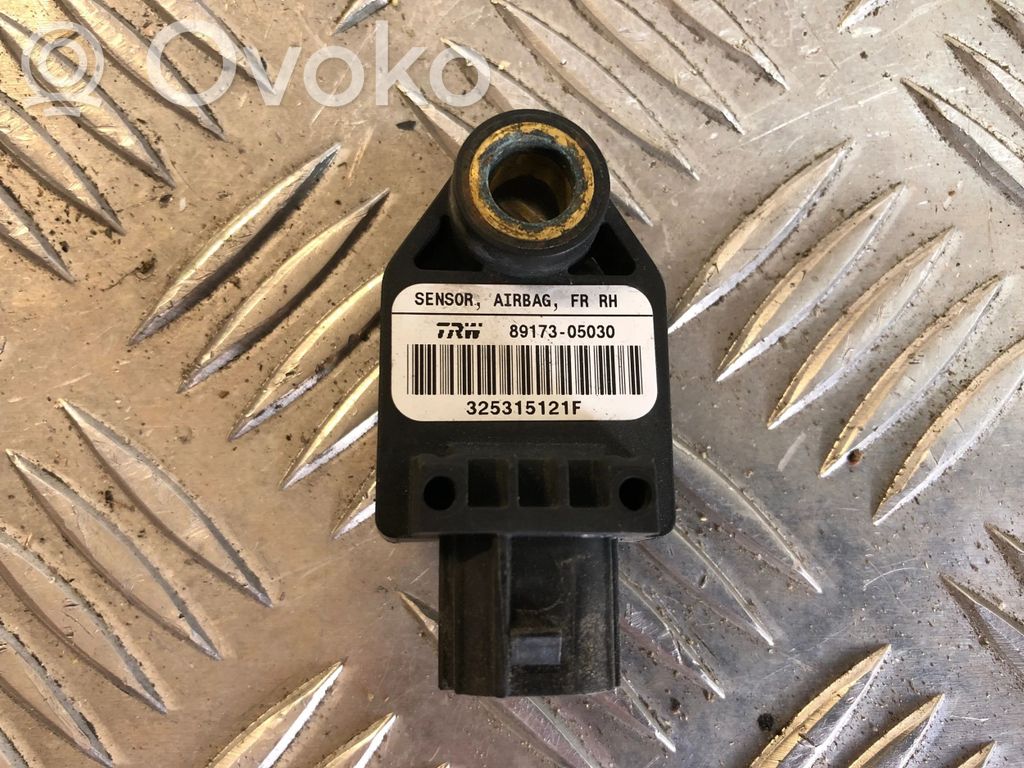 Toyota Avensis T250 Airbagsensor Crashsensor Drucksensor 