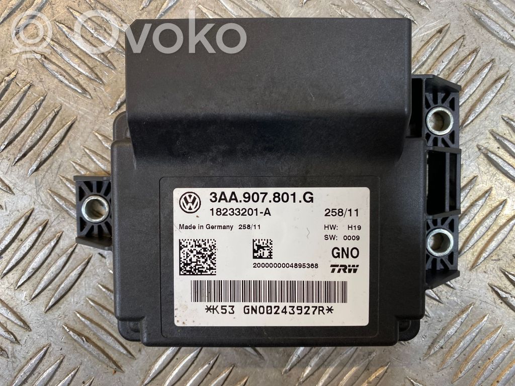 Volkswagen PASSAT B7 Module de commande de frein à main 