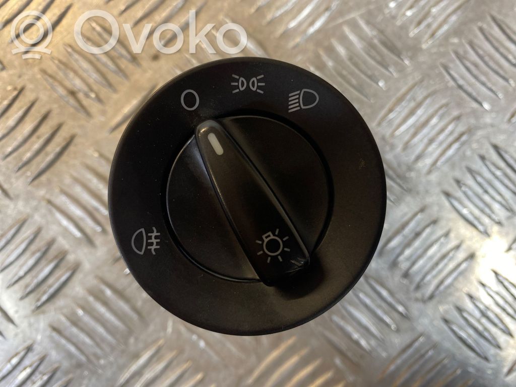 Skoda Roomster (5J) Interruptor de luz 