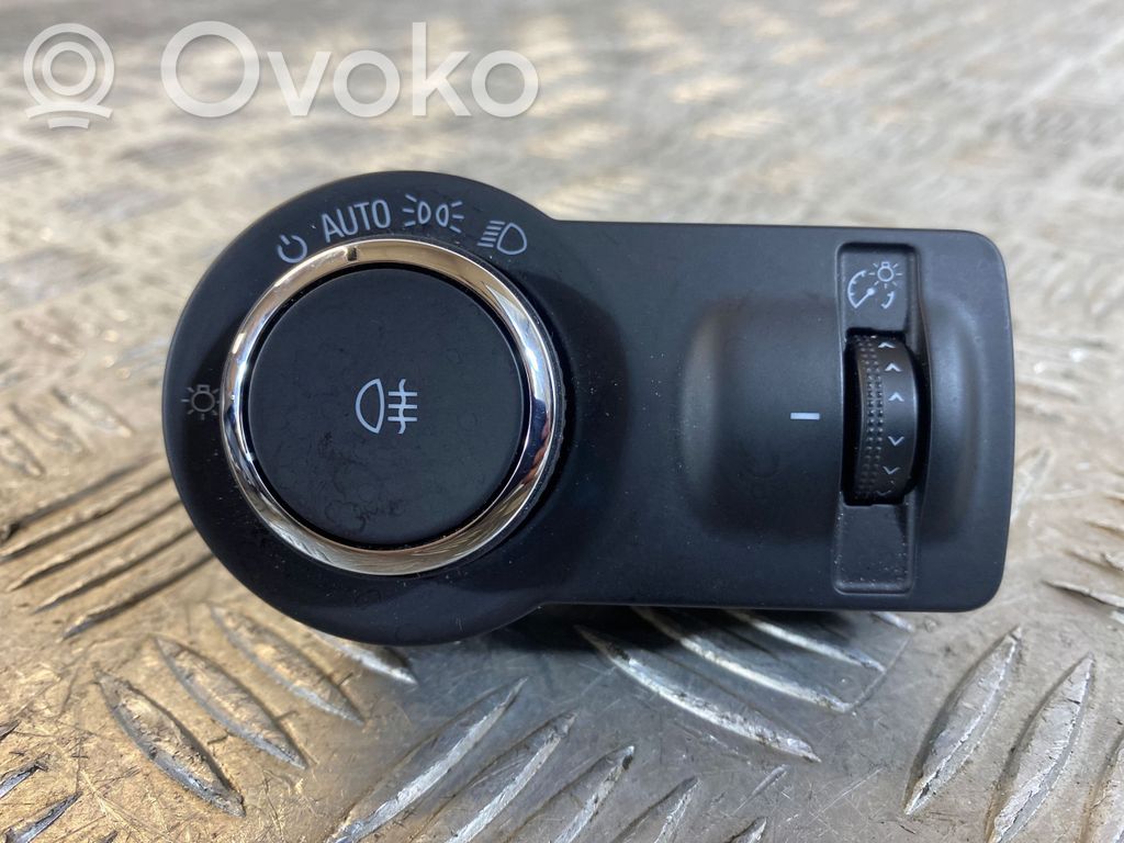 Opel Insignia A Interruptor de luz 