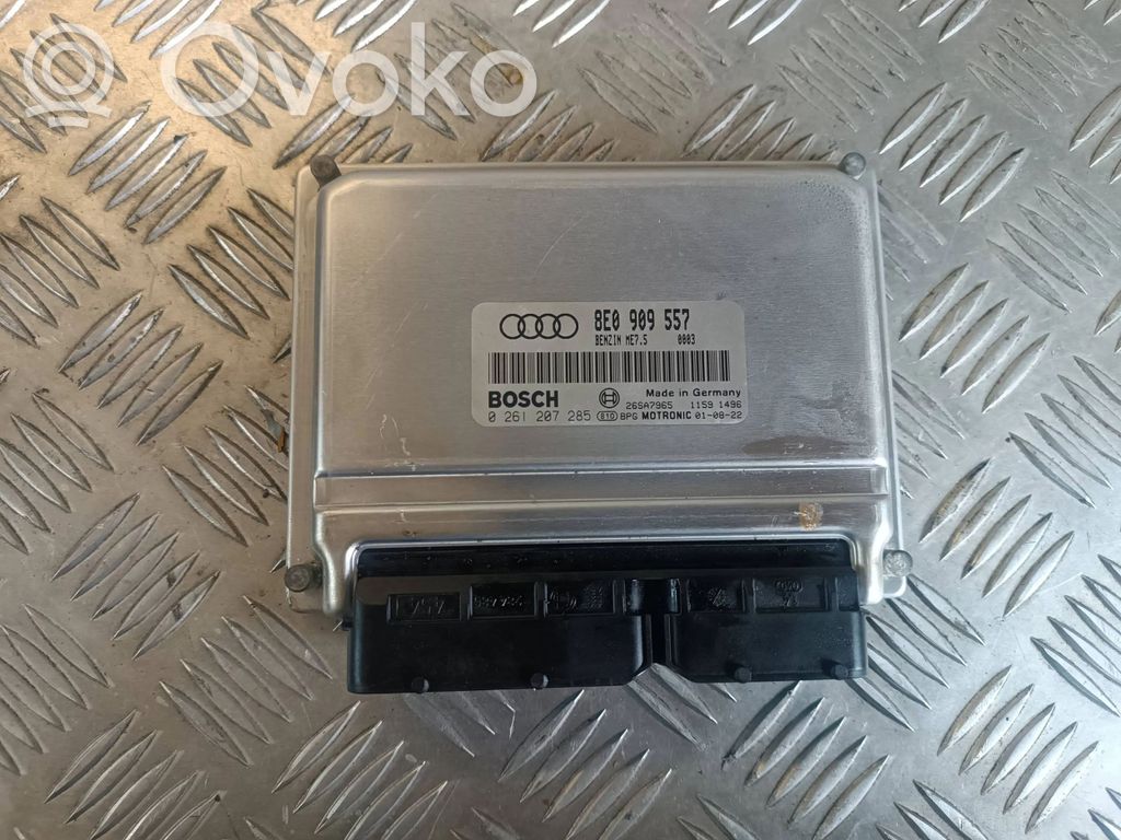 Audi A4 S4 B6 8E 8H Unidad de control/módulo del motor 