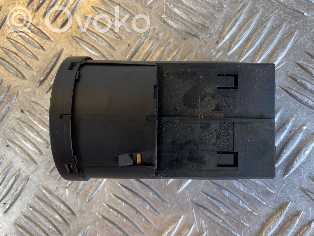 Volkswagen Polo IV 9N3 Comutator lumini 