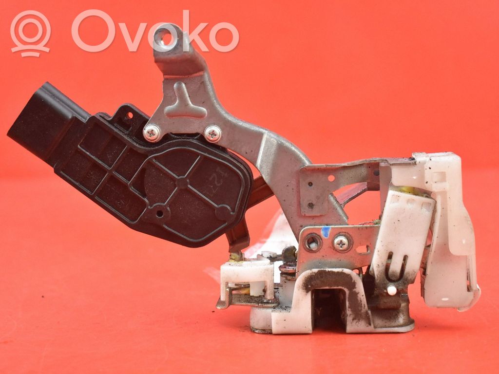 Toyota Aygo AB10 Serratura portiera posteriore 
