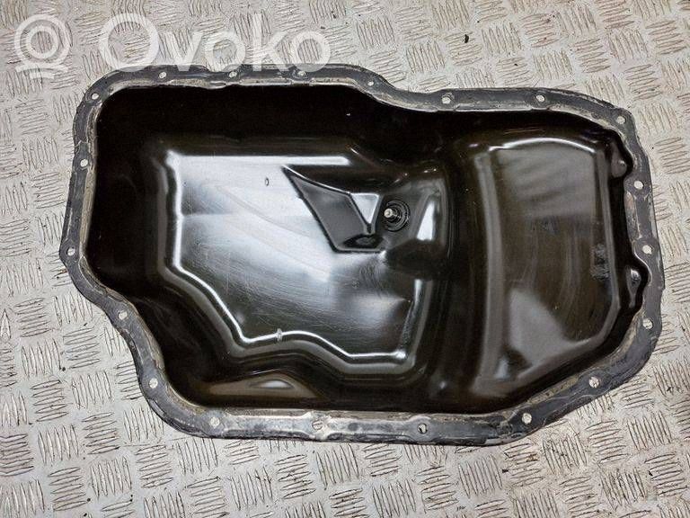 Toyota Corolla Verso AR10 Cárter 