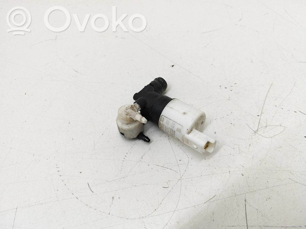 Citroen DS4 Windscreen/windshield washer pump 