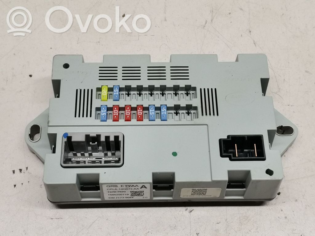 Jaguar XE Module de fusibles 