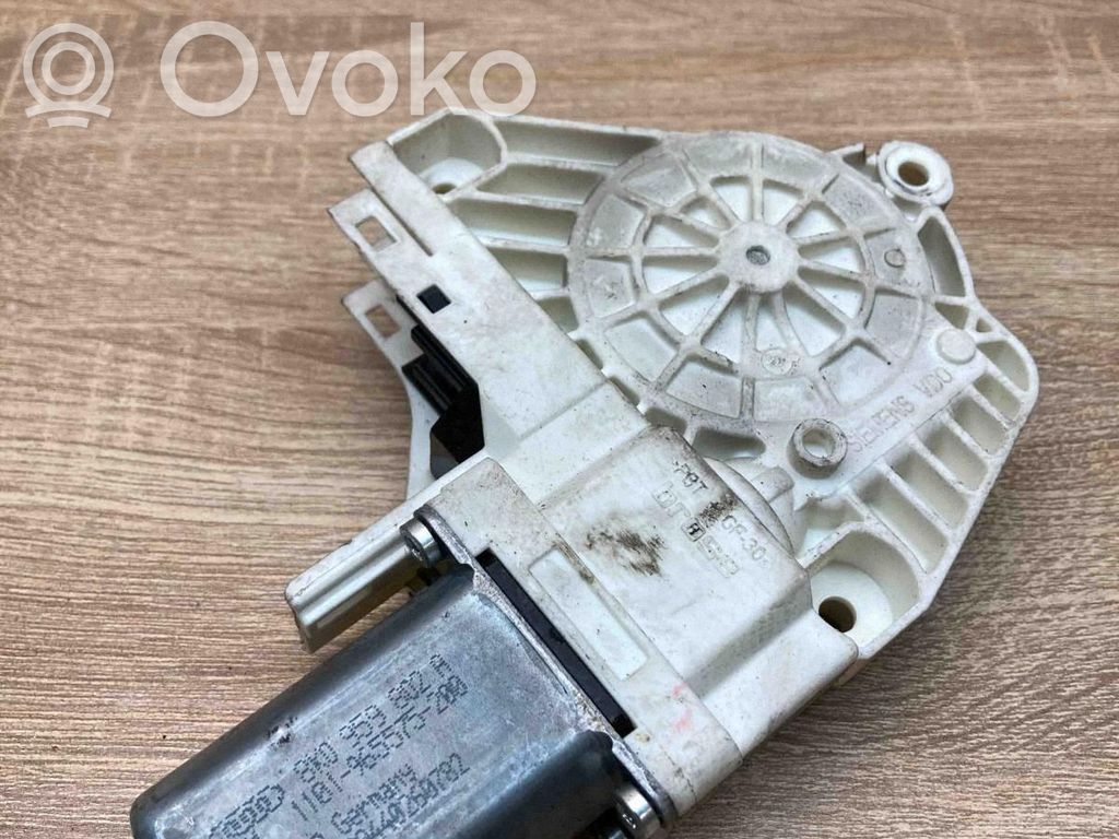 Audi A6 S6 C6 4F Asa reguladora de la puerta delantera 