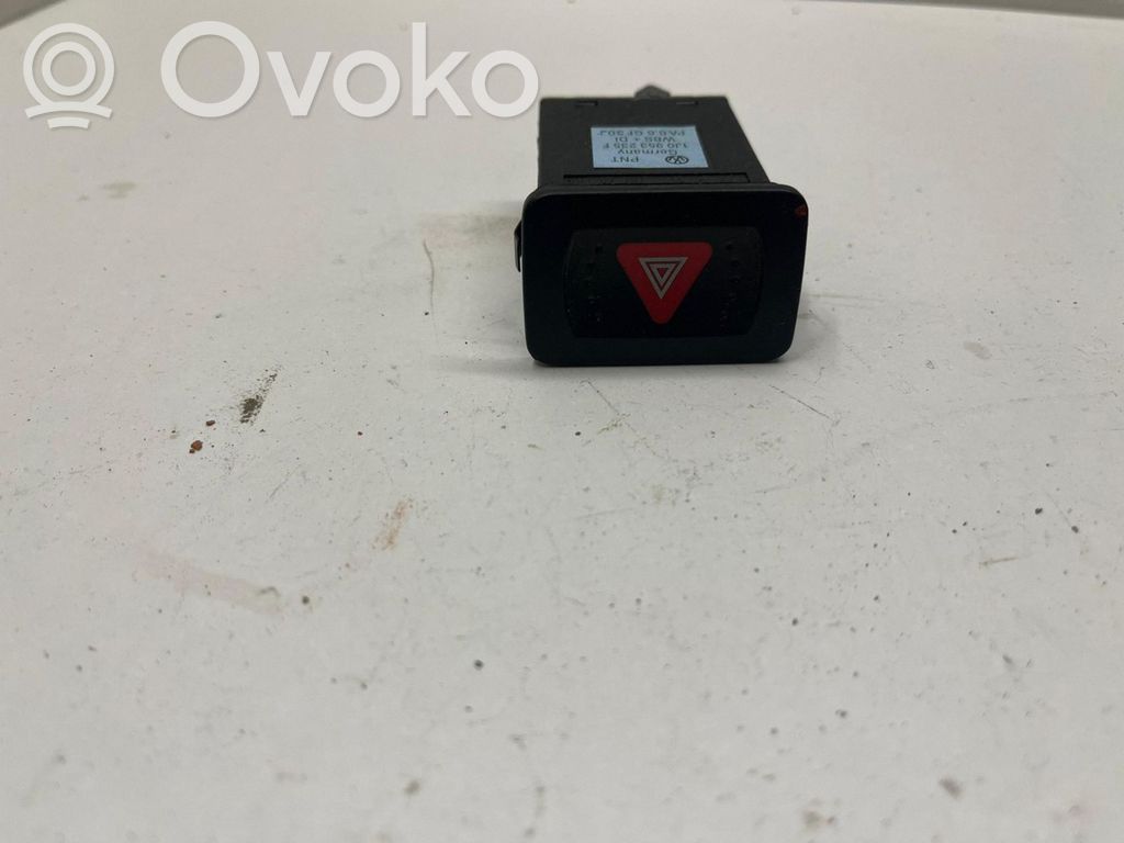 Volkswagen Touran I Botón interruptor de luz de peligro