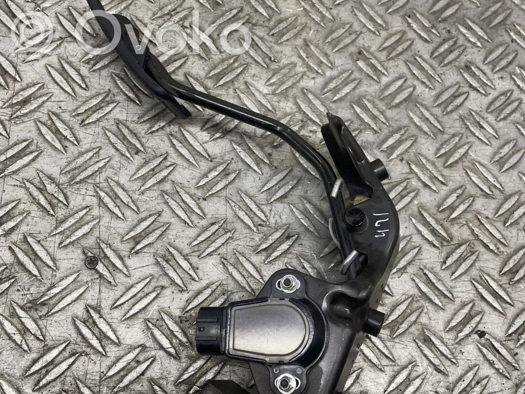 Toyota Avensis T250 Pedale dell’acceleratore