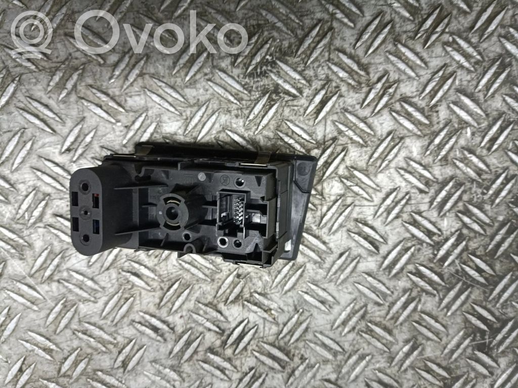 Opel Zafira B Interruttore luci