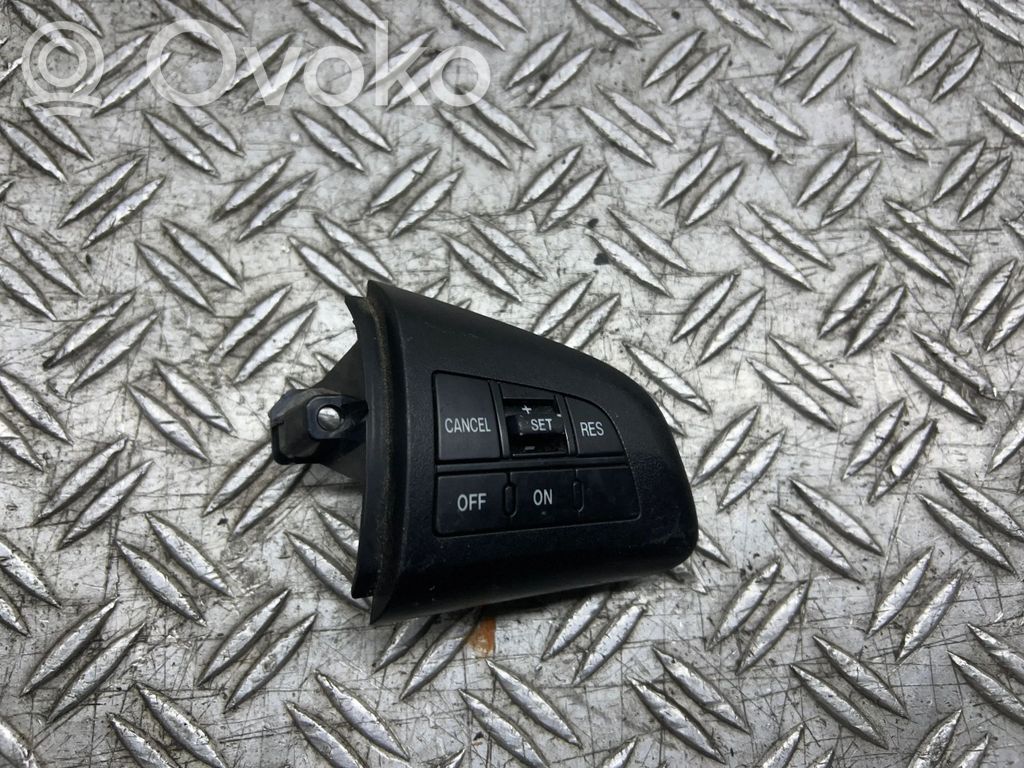 Mazda 6 Butoane/comutatoare pe volan 