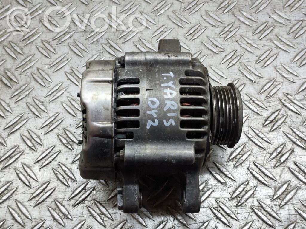 Toyota Yaris Generatore/alternatore