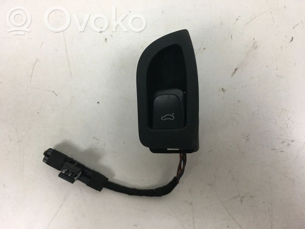 Audi A4 S4 B8 8K Interruptor para abrir la puerta trasera 