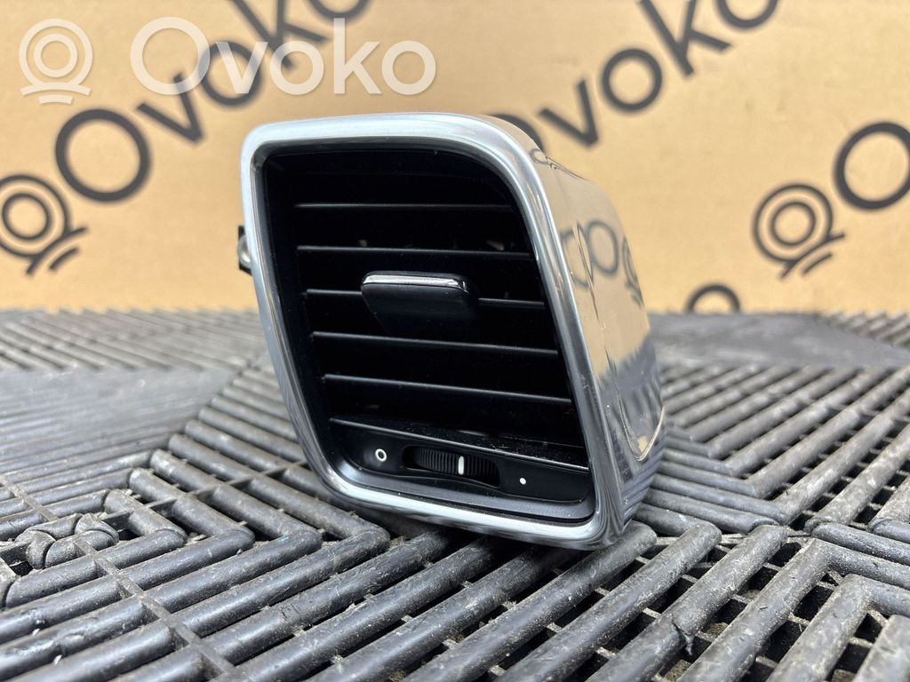 Boczna kratka nawiewu deski rozdzielczej   970552131,B0600450