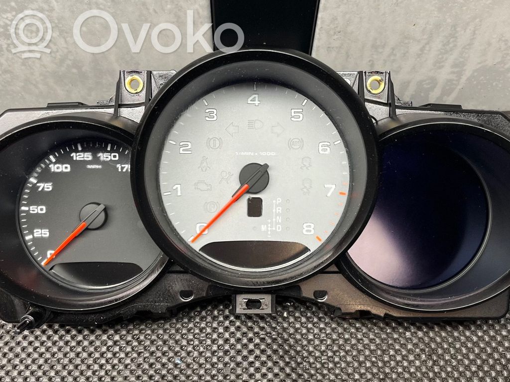 Porsche Macan (95B) Geschwindigkeitsmesser Cockpit