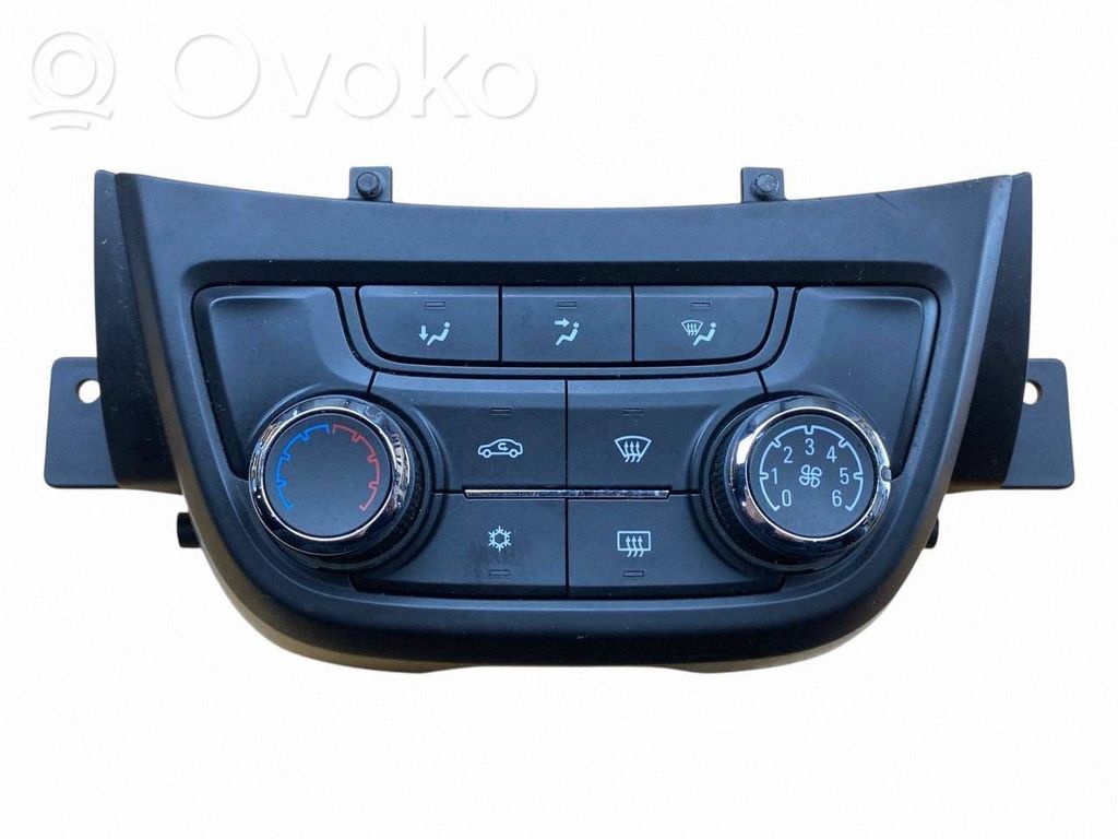 Opel Zafira C Panel klimatyzacji