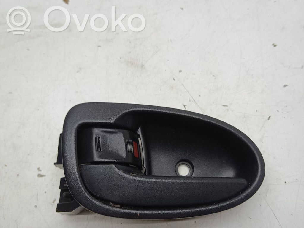 Toyota Yaris Manecilla interna puerta delantera