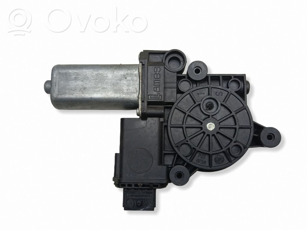 Opel Corsa D Silnik regulatora szyby drzwi przednich