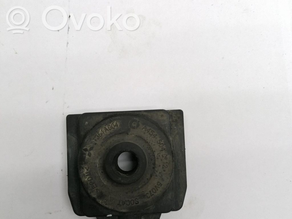 Mitsubishi Colt CZ3 Fixation de radiateur