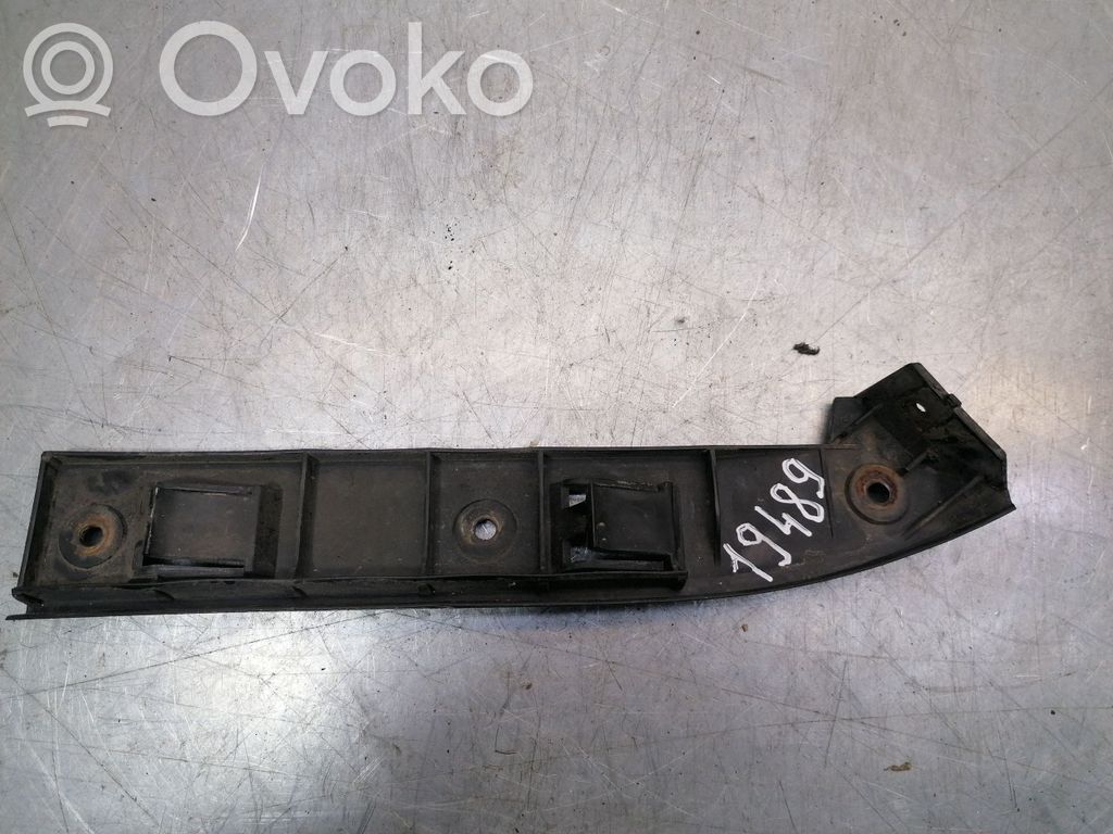 Volkswagen Golf IV Etupuskurin kannake