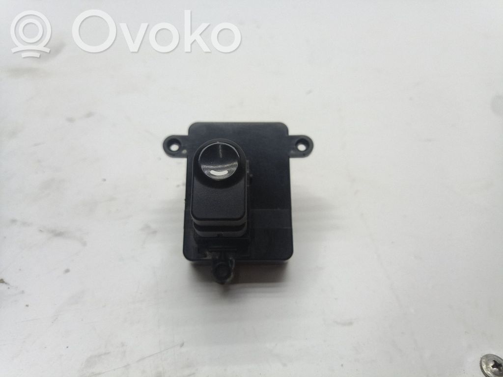 Hyundai i30 Interruptor del elevalunas eléctrico