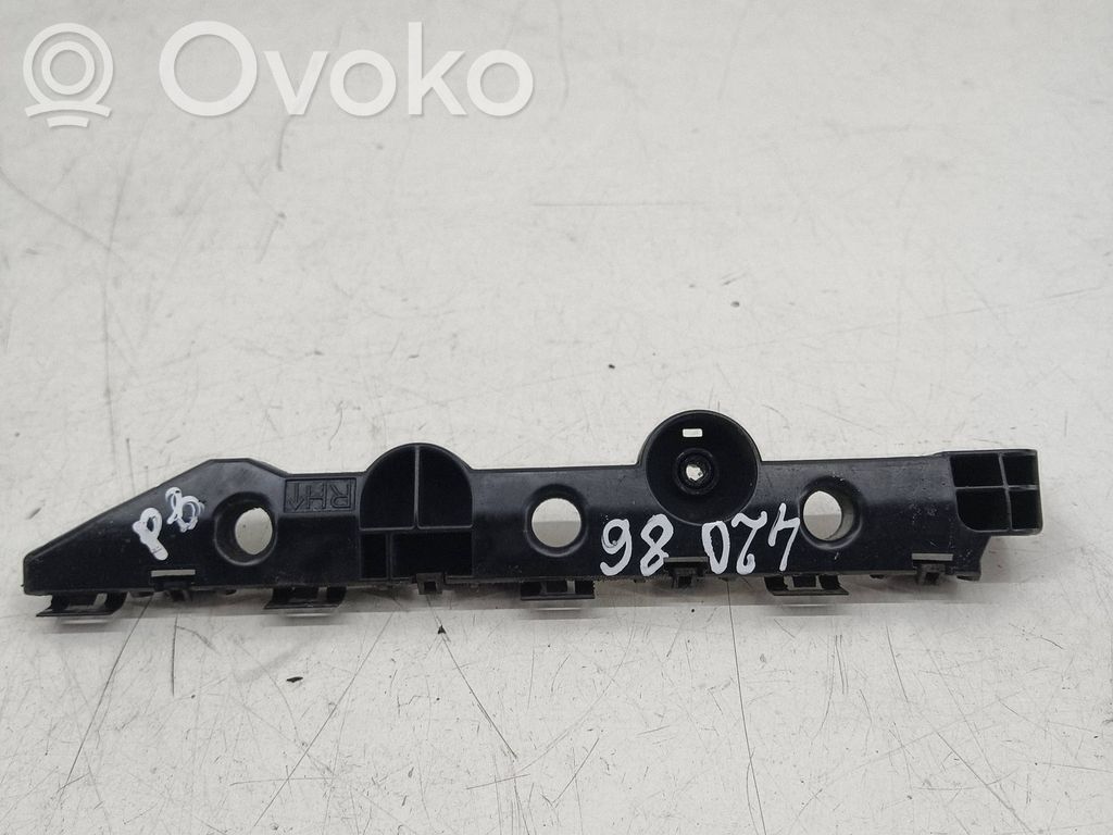 Infiniti Q50 Suport montare bară spate