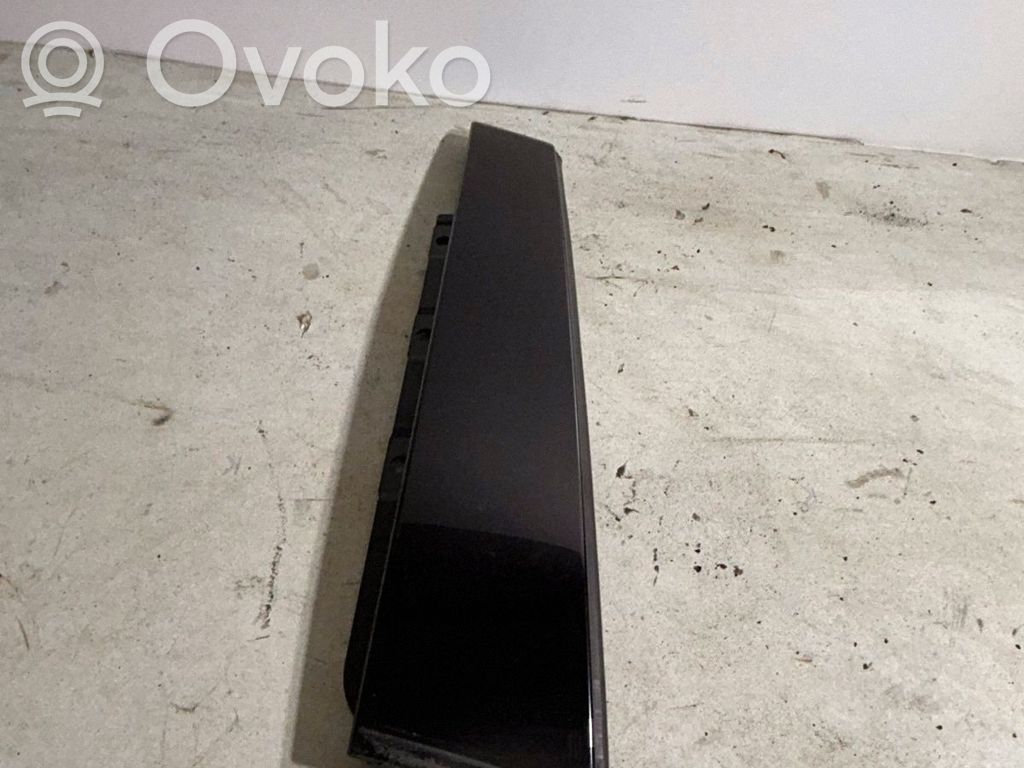 Listwa / Uszczelka szyby drzwi tylnych   8V4839902