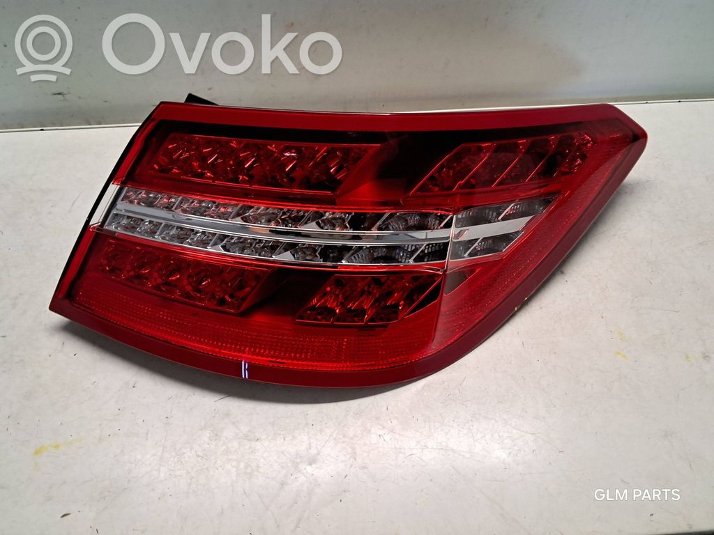 Mercedes-Benz E C207 W207 Lampă spate în caroserie