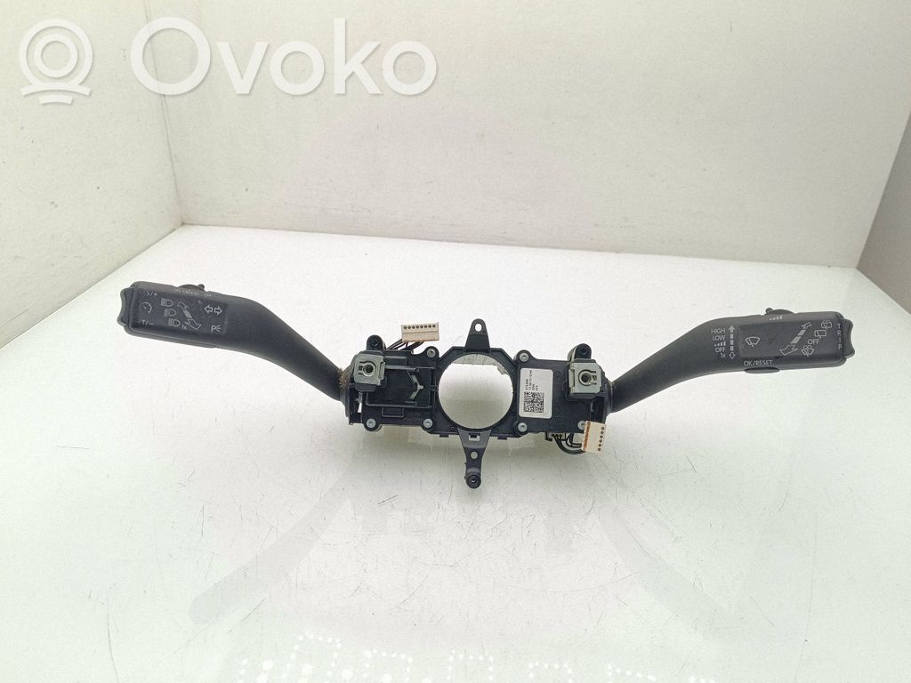 Skoda Octavia Mk2 (1Z) Commodo, commande essuie-glace/phare