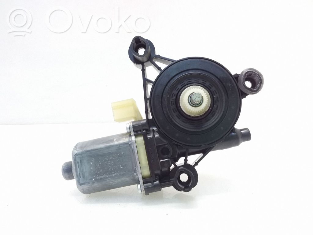 Skoda Octavia Mk3 (5E) Motor del regulador de la ventanilla de la puerta delantera