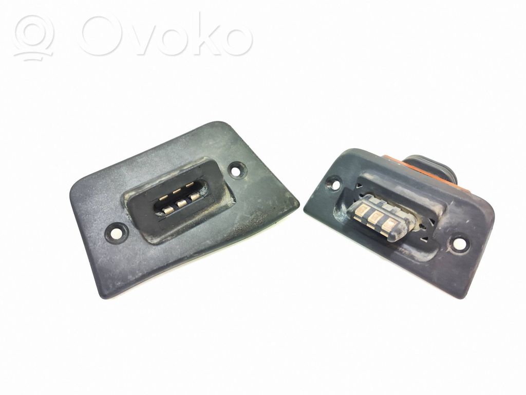 Volkswagen Transporter - Caravelle T5 Junta de contacto de la puerta corredera