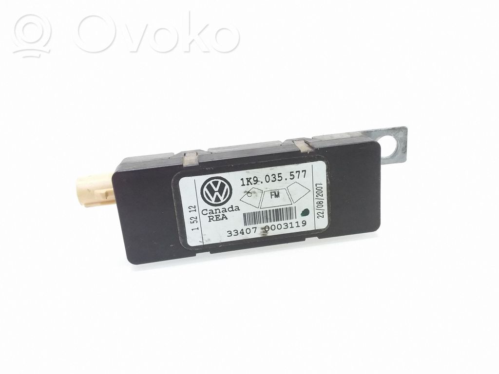Volkswagen Golf V Amplificator antenă aeriană 