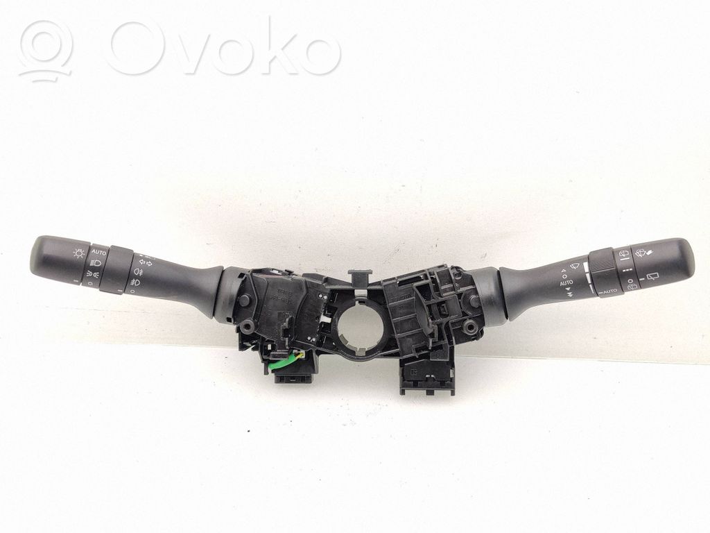 Toyota Yaris Commodo, commande essuie-glace/phare