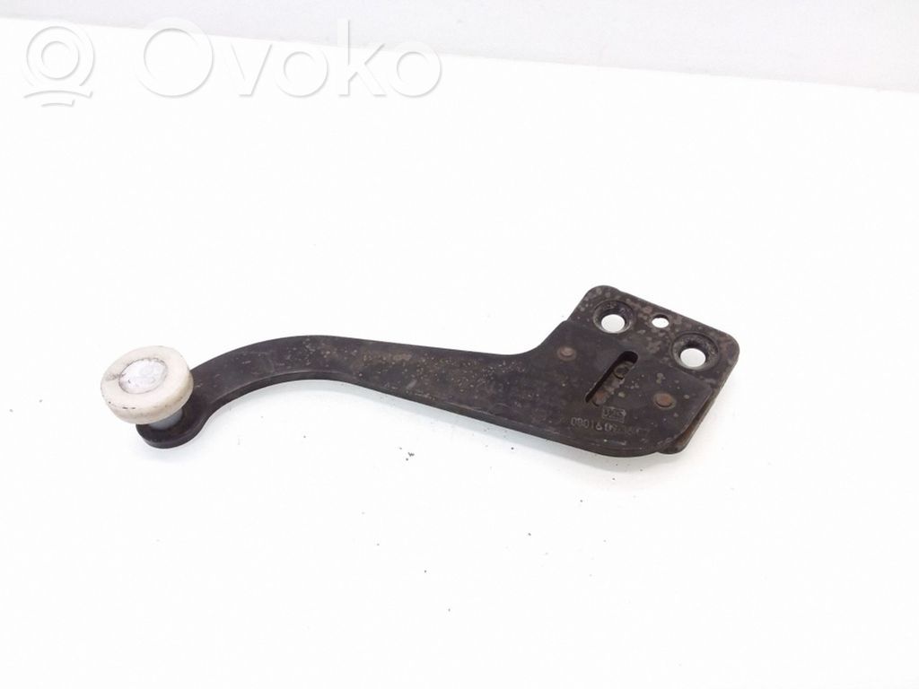 Volkswagen Transporter - Caravelle T5 Liukuoven ylempi rullaohjain/sarana
