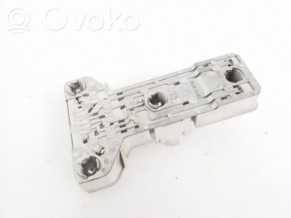 Volkswagen PASSAT B5 Element lampy tylnej