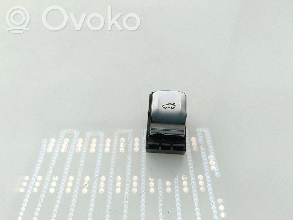 Tailgate opening switch   9299459