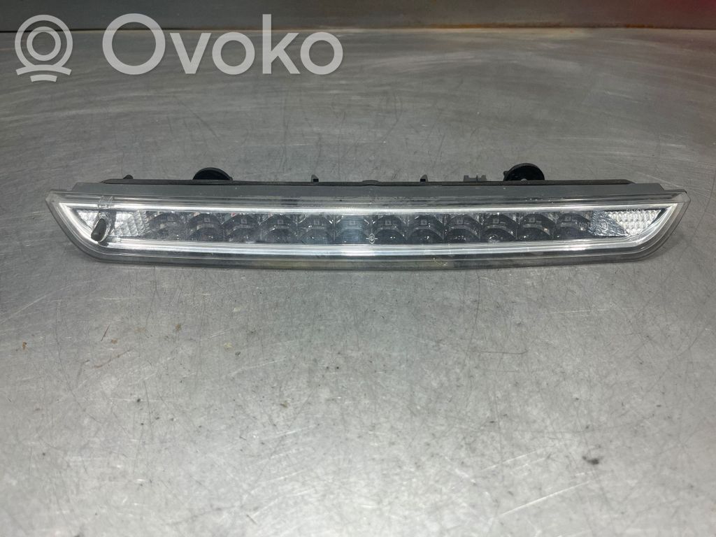 Citroen C4 II Picasso Kolmas/lisäjarruvalo