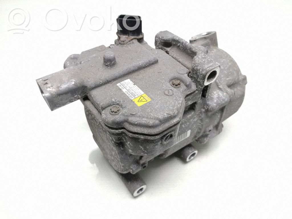 Toyota Auris E180 Ilmastointilaitteen kompressorin pumppu (A/C)