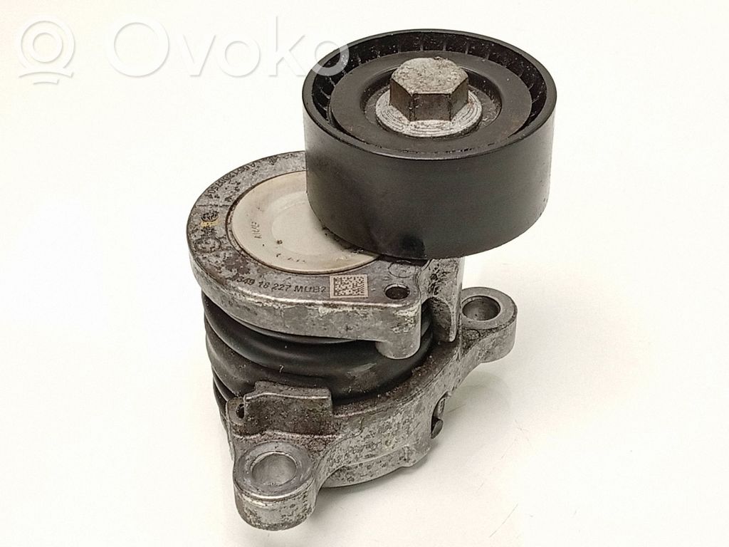 Mercedes-Benz C W205 Napinacz paska alternatora 