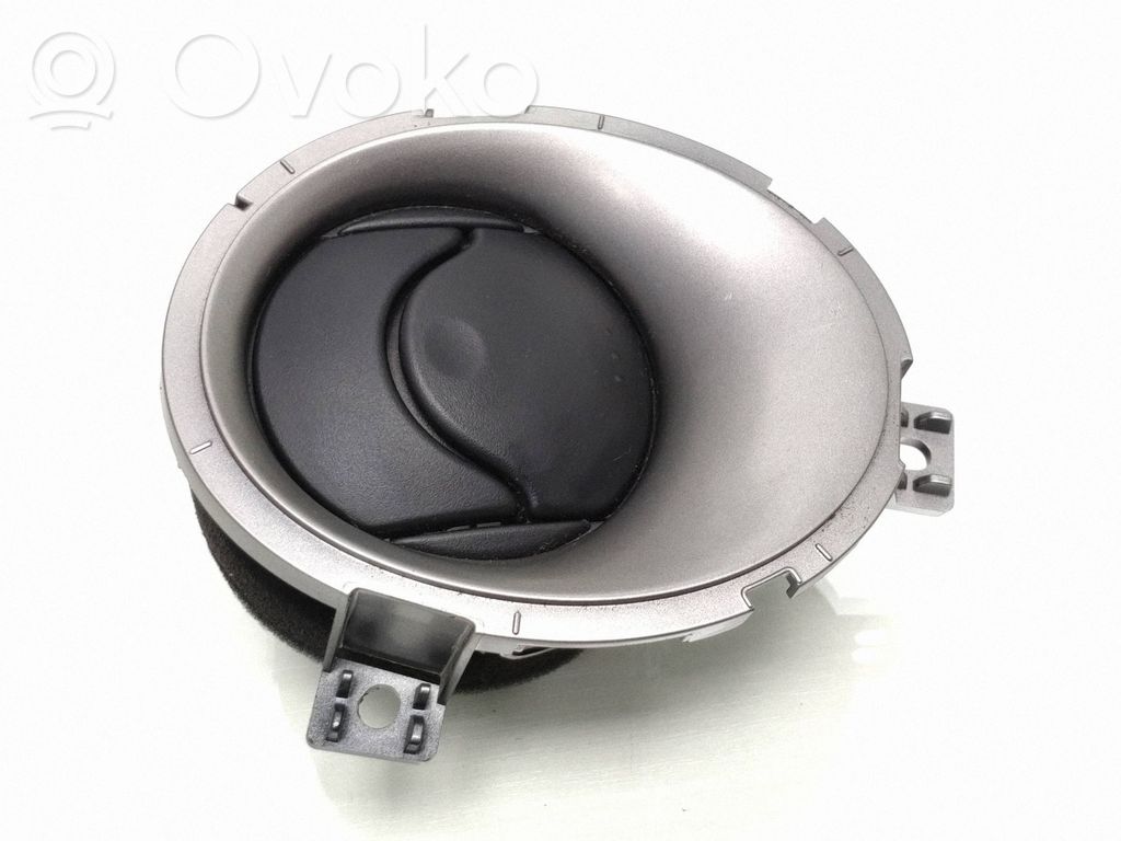 Nissan Juke I F15 Grilă ventilație/ramă laterală bord