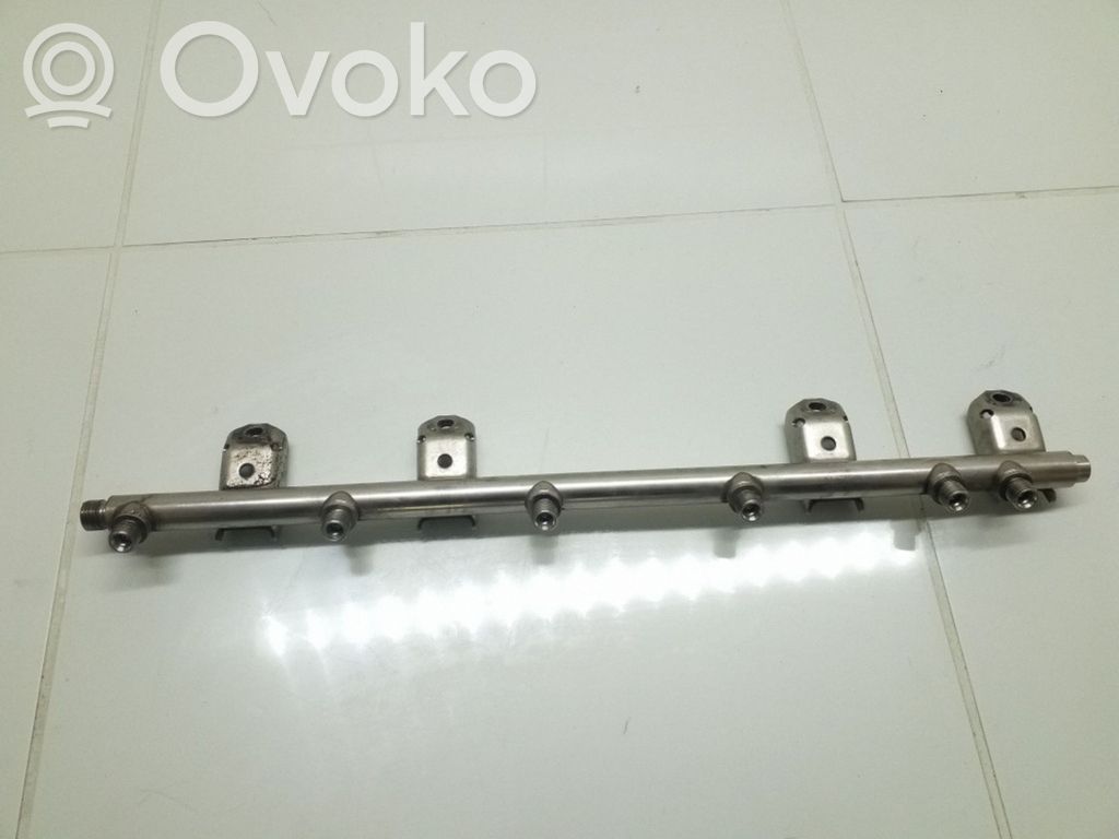 BMW 5 F10 F11 Listwa wtryskowa