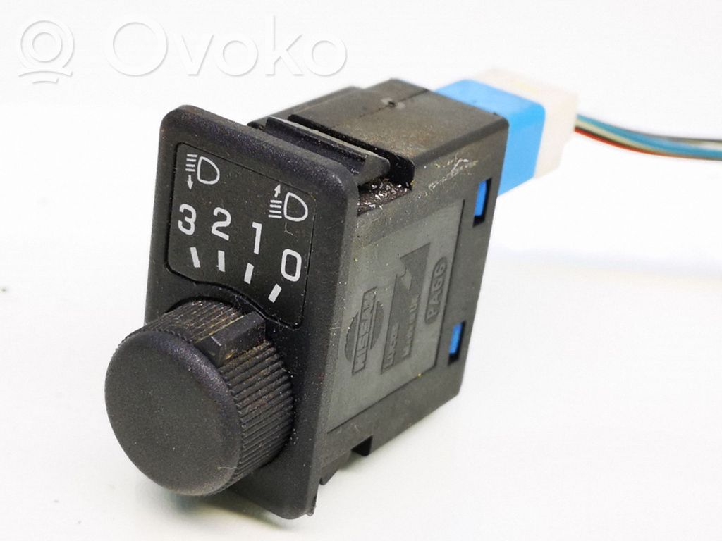 Nissan Primera Headlight level height control switch 