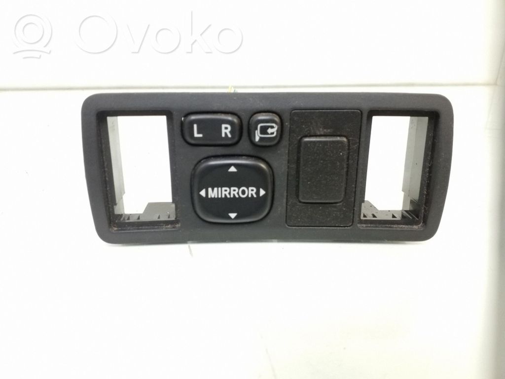 Toyota Avensis T250 Interruptor del espejo lateral