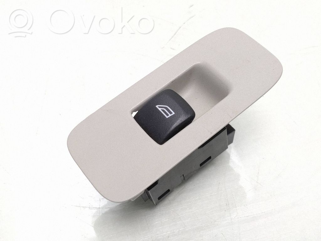 Volvo V40 Przyciski szyb 