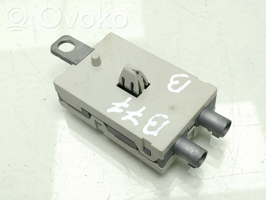 Volvo V40 Amplificador de antena aérea