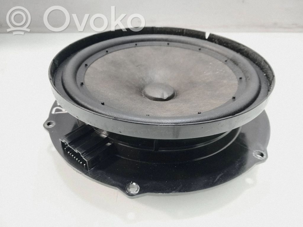 Volkswagen Golf Plus Etuoven kaiutin 