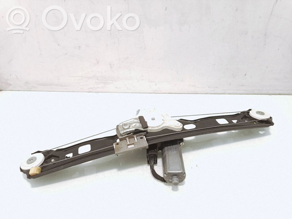 Mercedes-Benz C W203 Alzacristalli della portiera posteriore con motorino