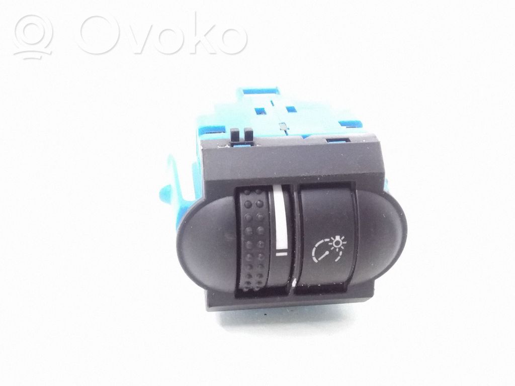 Volkswagen Touareg I Interruptor de control del panel de luces